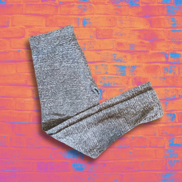 Justice Gray Girls Juniors Cropped Leggings Size 18 Sweatpants Soft Capri - Picture 9 of 10